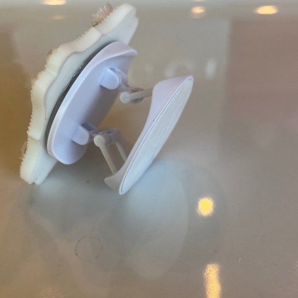 White & Pink Mirror Flower Pop Socket - Picture 5 of 6